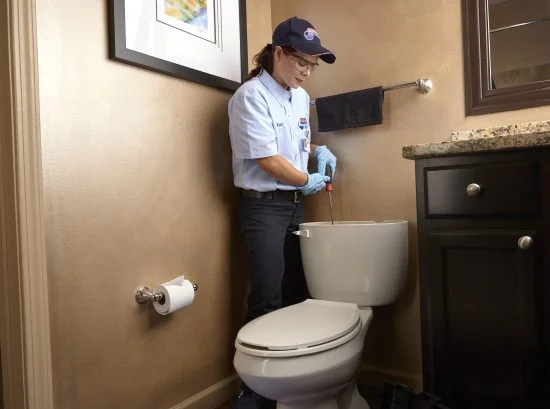 How To Fix a Clogged Toilet - Service Pros Plumbing