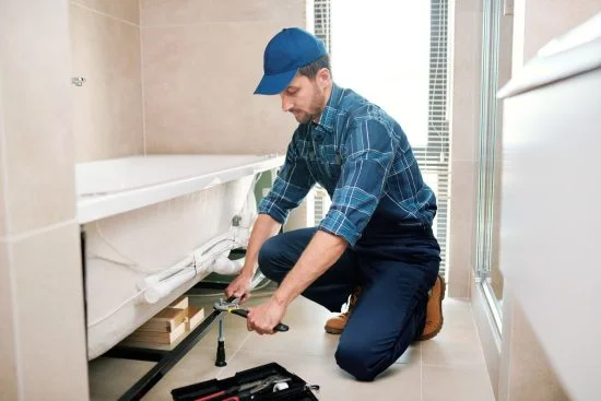 Bathtub Repair, or Replacement? Signs It May Be Time for A New Tub! Bathtub Repair Southern California