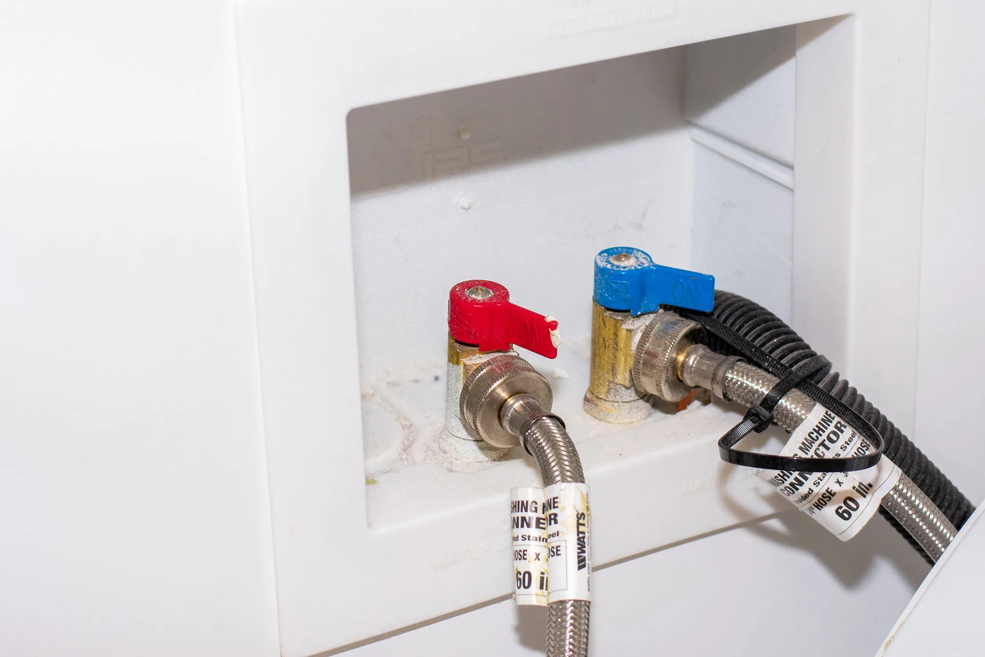 Common Issues With Hot And Cold Water Valves